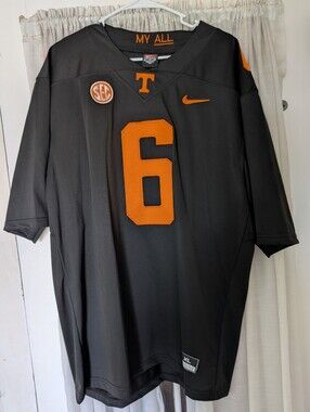 Tennessee Volunteers Nike Dark Mode Jersey XL